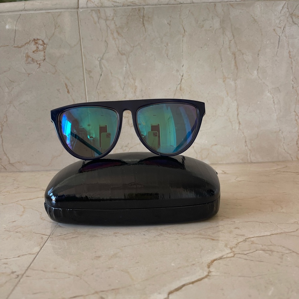 BALMAIN Paris Stylish Sunglasses - Picture 4 of 12